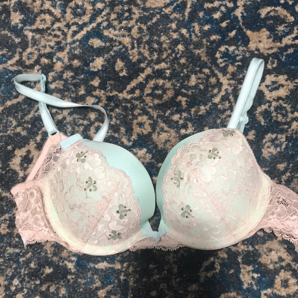 Victoria Secret 34B Jeweled Bra
